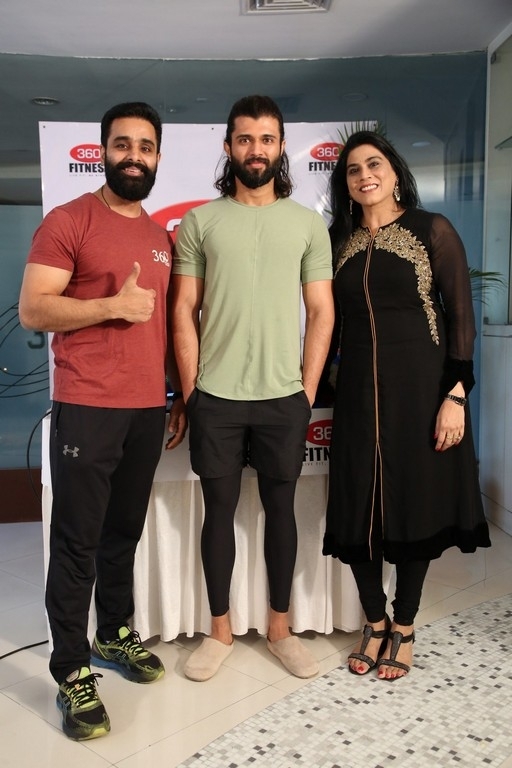 VD Launch Kuldep Website - 14 / 18 photos