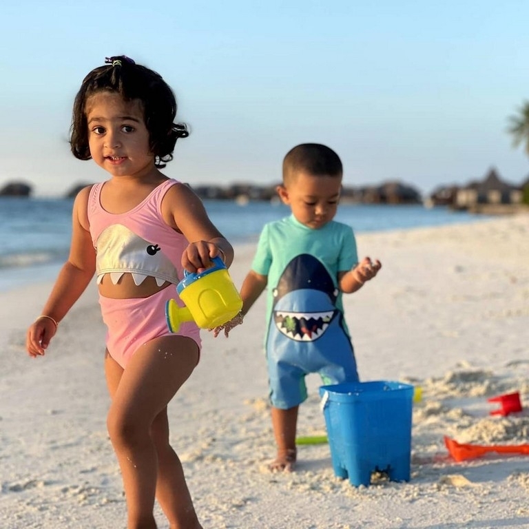 Yash Family at Maldives - 3 / 4 photos