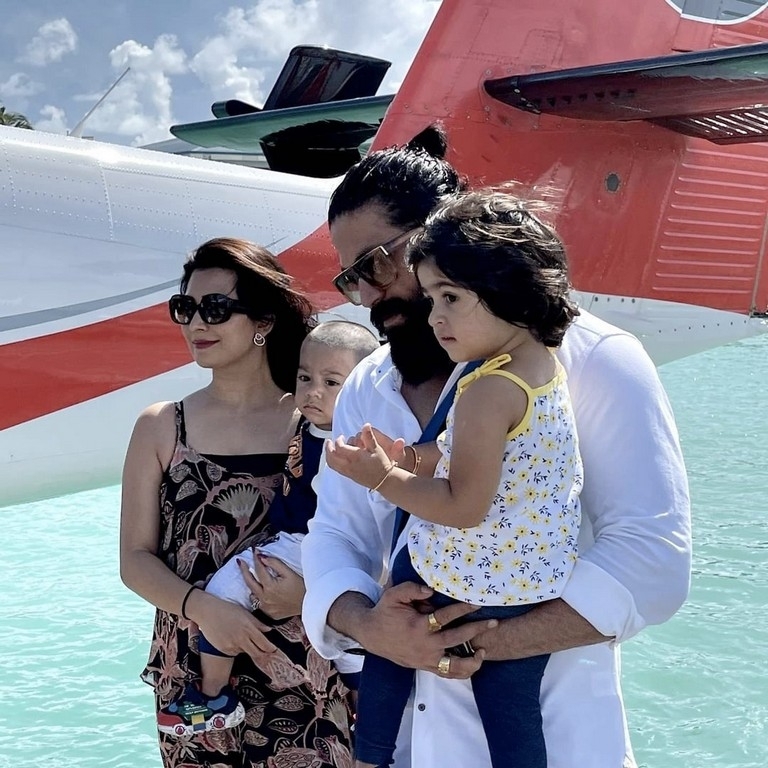 Yash Family Holiday at Maldives - 3 / 4 photos