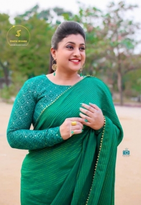 Roja Photos - 3 of 5