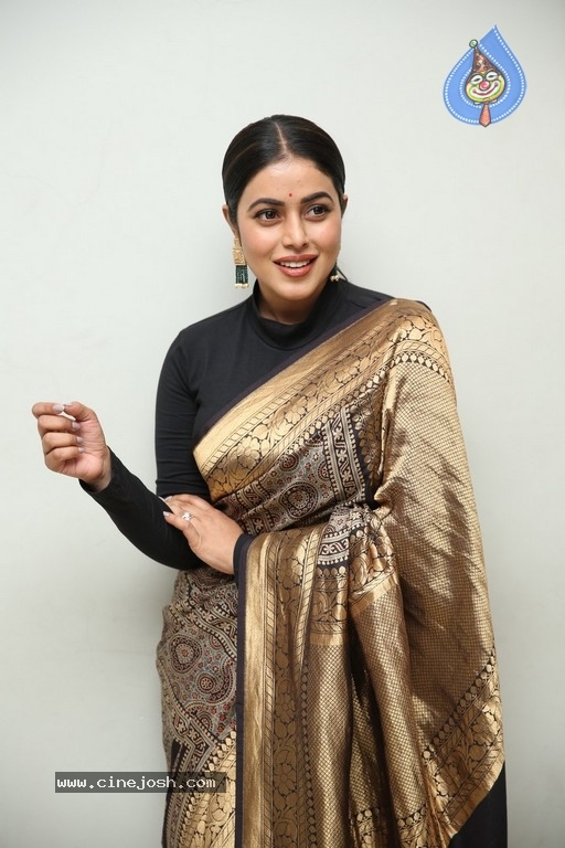Shamna Kasim Photos - 4 / 19 photos