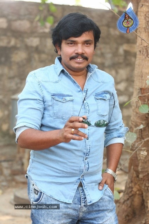 Bazaar Rowdy Movie Press meet - 16 / 18 photos