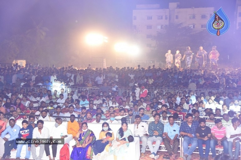 Uppena Blockbuster Celebrations - 4 / 39 photos