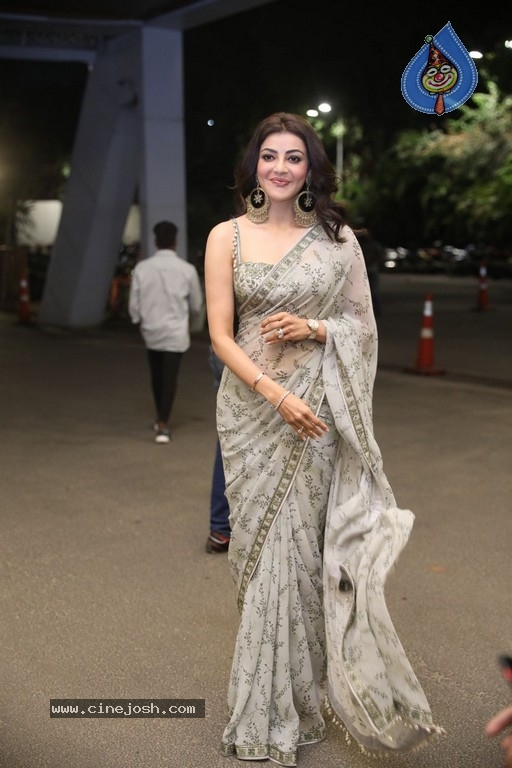 Kajal Aggarwal Pics - 10 / 19 photos