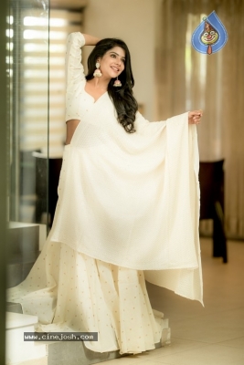 Pavithra Lakshmi Photoshoot - 3 of 31