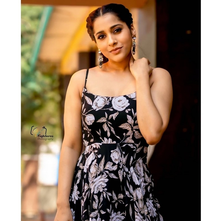 Rashmi Gautam Photos - 4 / 4 photos