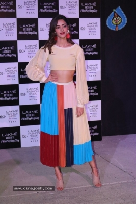 Ananya Panday At Lakme Fashion Week - 10 of 18