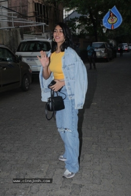 Ileana Spotted At Sunny Sound In Juhu - 8 of 14