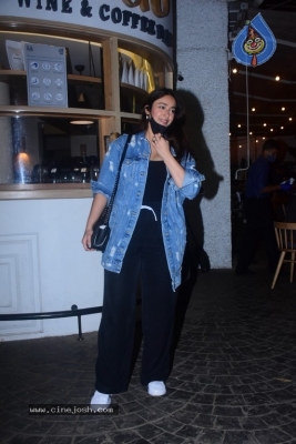 Ileana Spotted in Bandra - 9 of 19