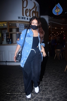 Ileana Spotted in Bandra - 15 of 19