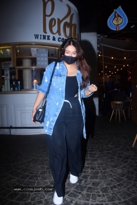 Ileana Spotted in Bandra - 17 of 19