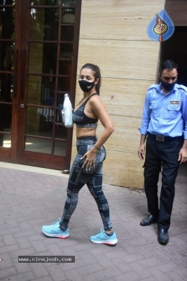 Malaika Arora Spotted at Yoga Class - 2 of 10