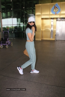 Rakul Preet Spotted At Airport - 4 of 21