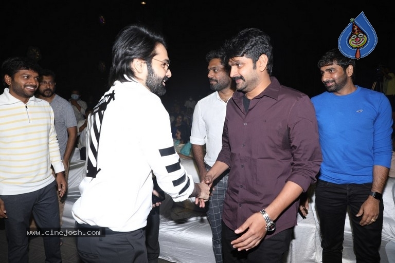 Gaali Sampath Pre Release Event - 2 / 27 photos