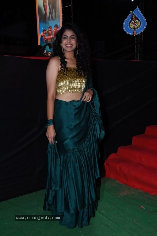 Jathi Ratnalu Pre Release Event 01 - 15 / 42 photos