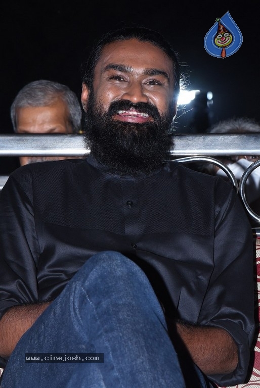 Jathi Ratnalu Pre Release Event 01 - 35 / 42 photos