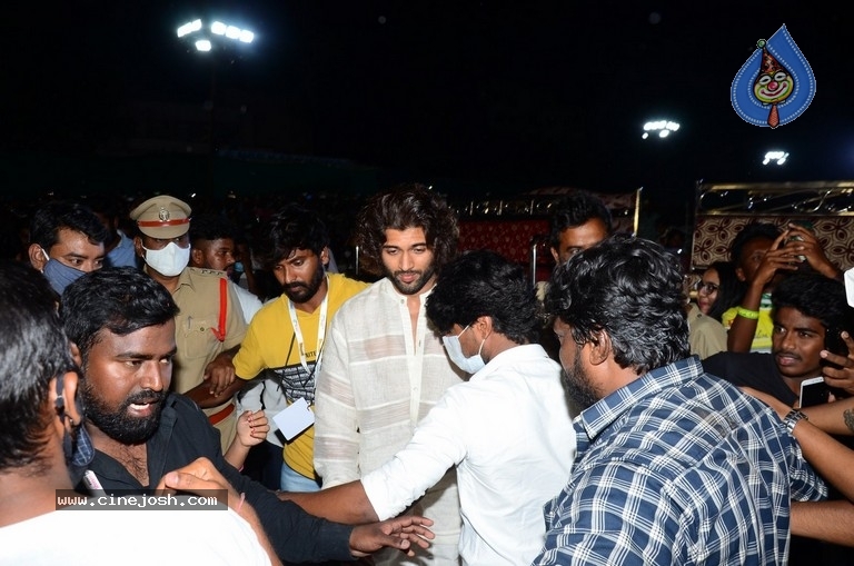 Jathi Ratnalu Pre Release Event - 35 / 62 photos