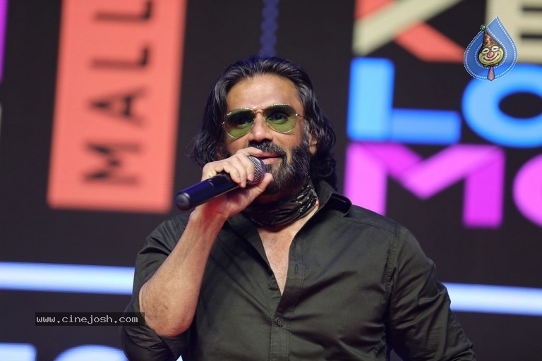 Mosagallu Movie Pre Release Event - 40 / 98 photos