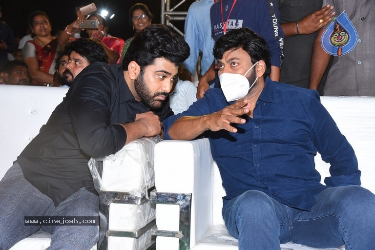 Sreekaram Pre Release Event 01 - 27 / 39 photos