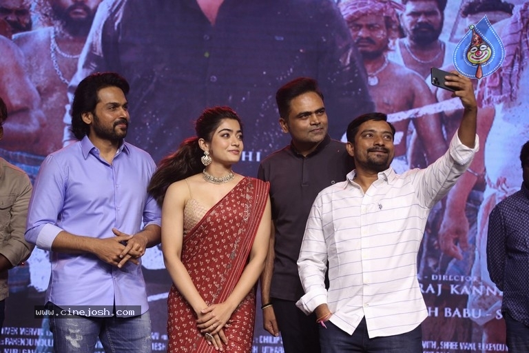 Sultan Pre Release Event - 7 / 36 photos