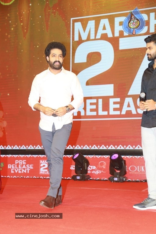 Thellavarithe Guruvaram Pre Release Event - 33 / 63 photos