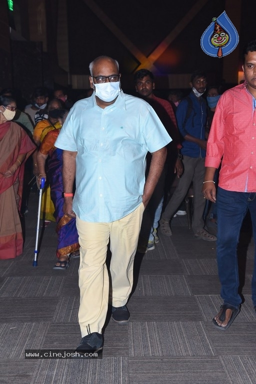 Thellavarithe Guruvaram Pre Release Event - 37 / 63 photos