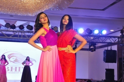 Me Women Fashion Show - 16 of 21