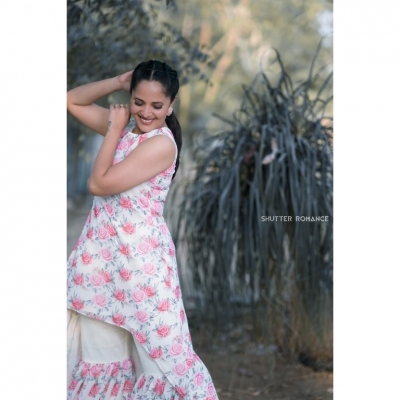 Anasuya Bharadwaj Photos - 2 of 6