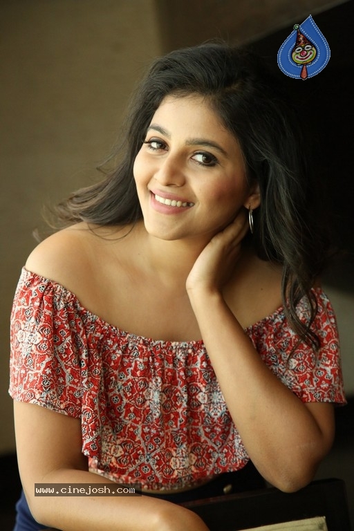 Anjali Interview Photos - 5 / 21 photos