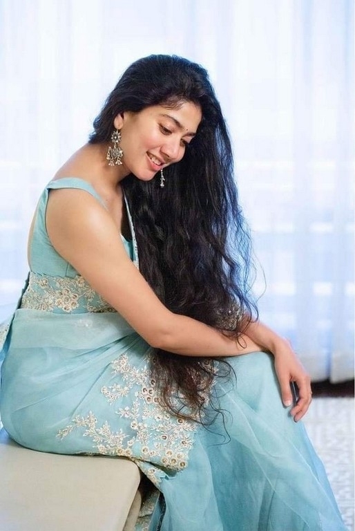 Sai Pallavi Photos - 2 / 4 photos