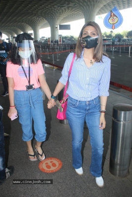 Celebs Spotted At Airport - 5 of 20