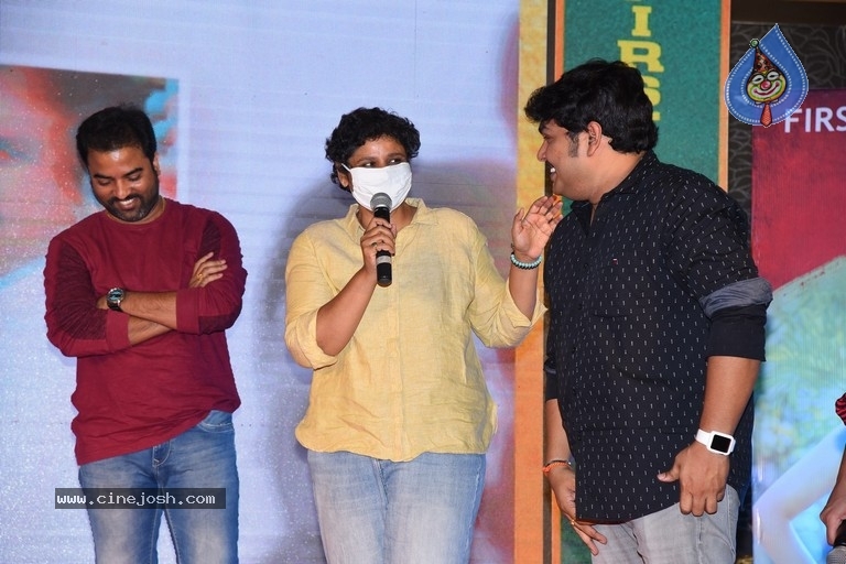 Gully Rowdy Press Meet - 15 / 29 photos