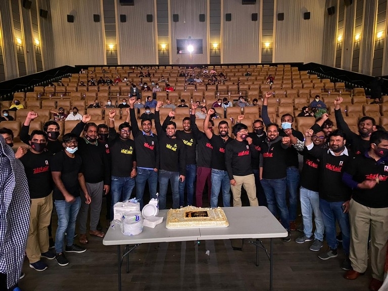 PSPK Fans Hungama at Detroit USA - 3 / 4 photos