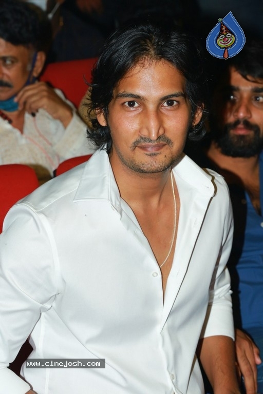 Vakeel Saab Pre Release Event 01 - 9 / 35 photos