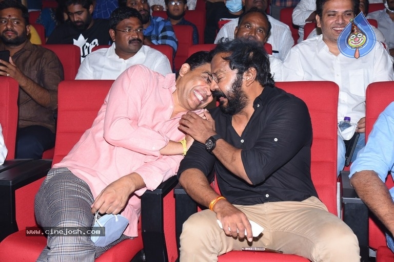 Vakeel Saab Pre Release Event 02 - 63 / 84 photos