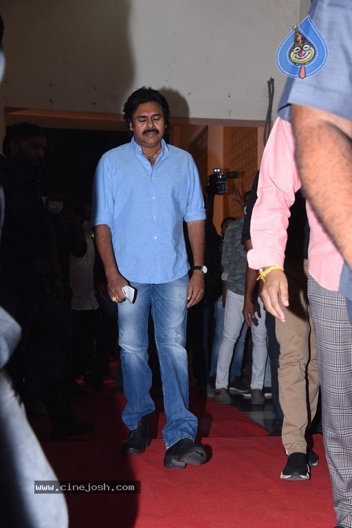 Vakeel Saab Pre Release Event 02 - 67 / 84 photos