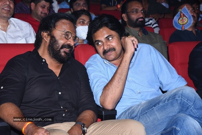 Vakeel Saab Pre Release Event - 17 / 93 photos