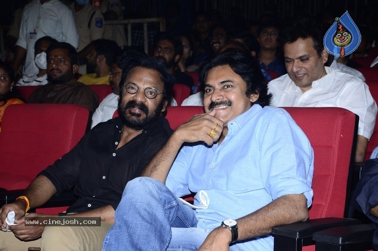 Vakeel Saab Pre Release Event - 24 / 93 photos
