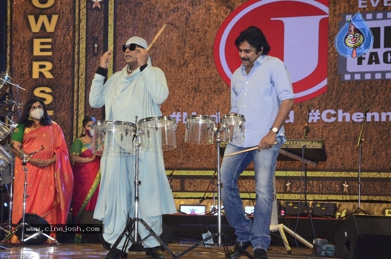 Vakeel Saab Pre Release Event - 44 / 93 photos