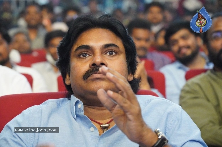 Vakeel Saab Pre Release Event - 74 / 93 photos