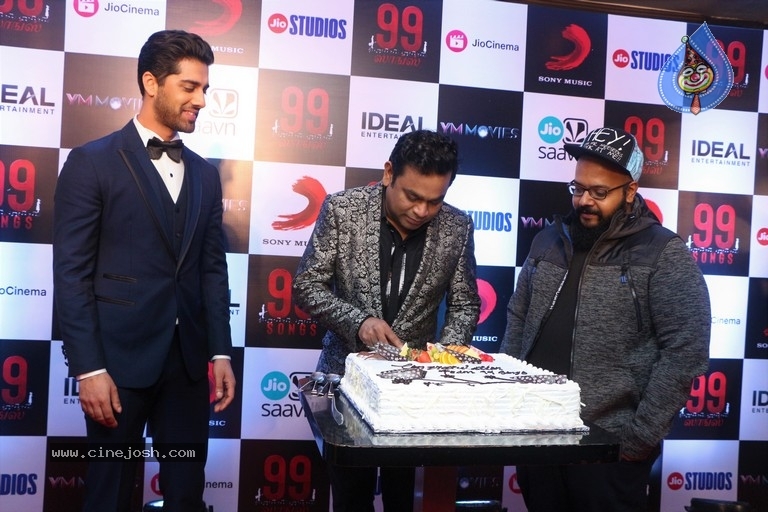 99 Songs Premiere Show - 32 / 42 photos