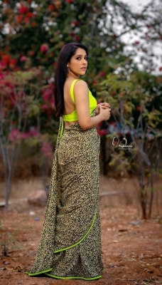 Rashmi Gautam Photos - 4 of 4