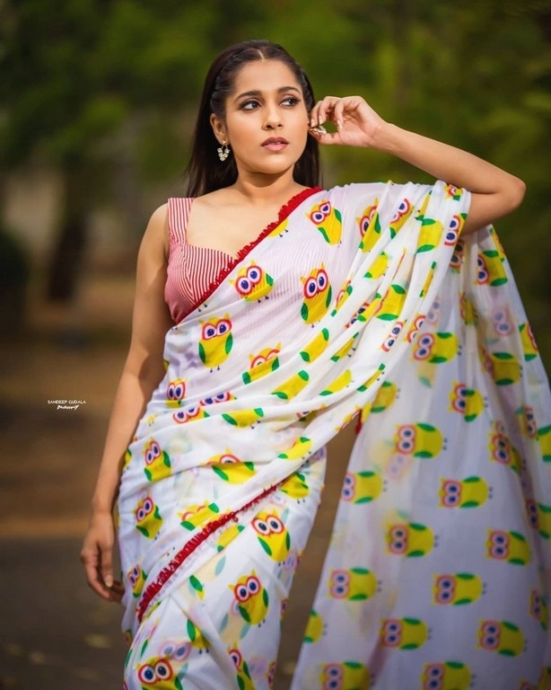 Rashmi Gautam Photos - 1 / 7 photos