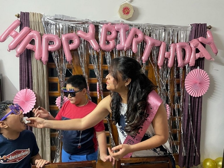 Anasuya Birthday Celebrations - 8 / 9 photos