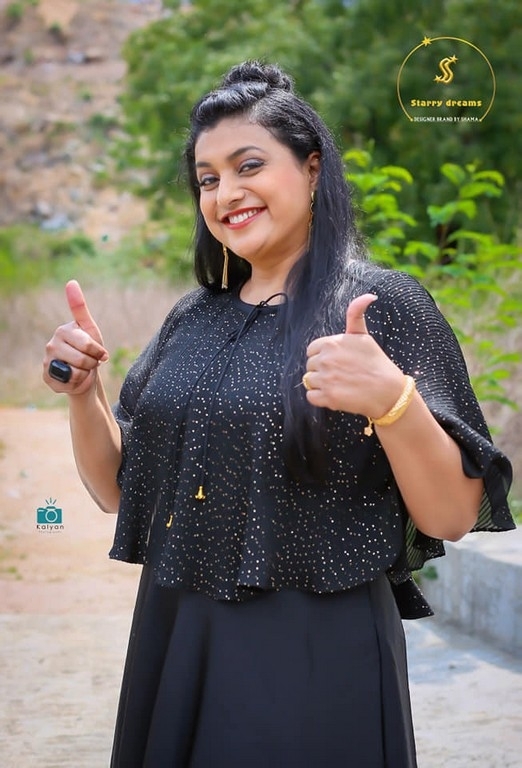 Roja New Photos - 1 / 4 photos