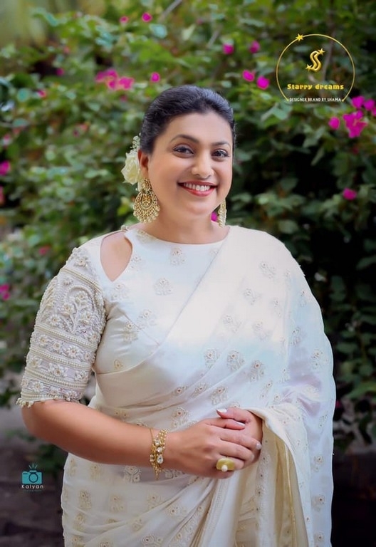 Roja New Photos - 4 / 4 photos