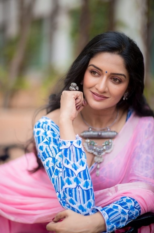 Vimala Raman Photos - 4 / 9 photos