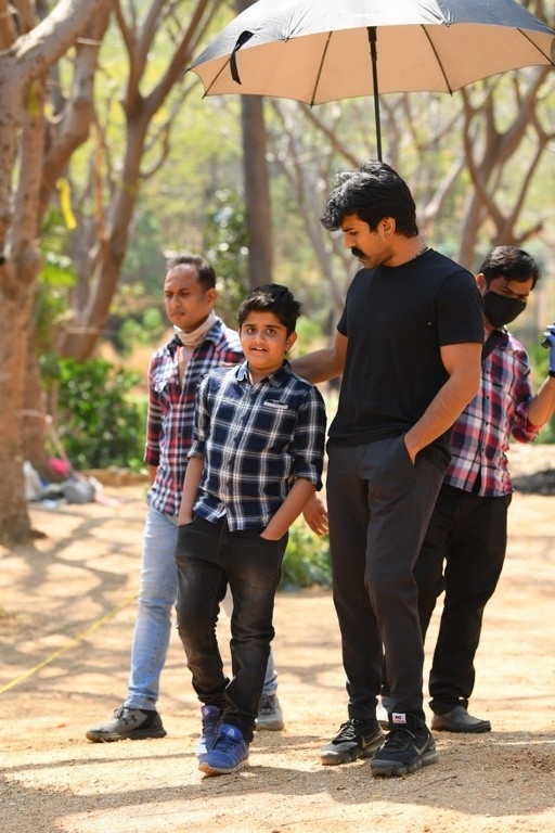 Ram Charan at RRR Sets - 3 / 4 photos