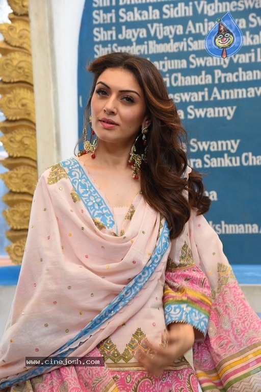 Hansika Motwani Pics - 5 / 14 photos