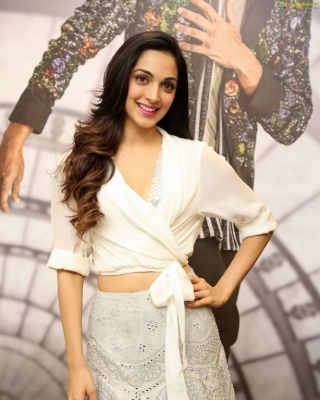 Kiara Advani Photos - 4 of 4